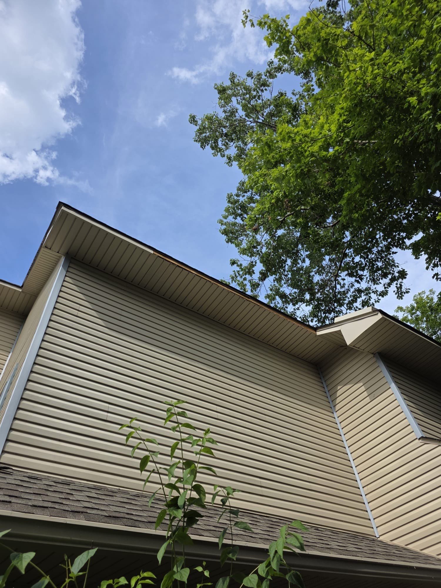Owens Corning architectural shingle on a Noblesville home