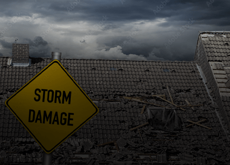 storm-damagge-yellow-sign-infront-damage-house